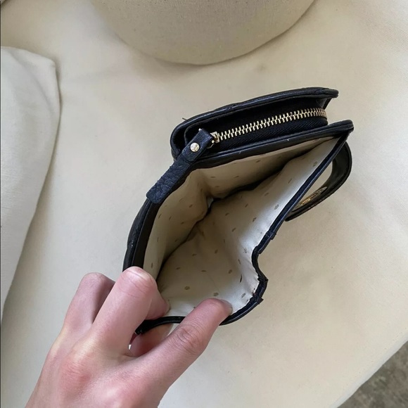 COPY - Kate Spade Quilted Clutch Wallet - Picture 5 of 6